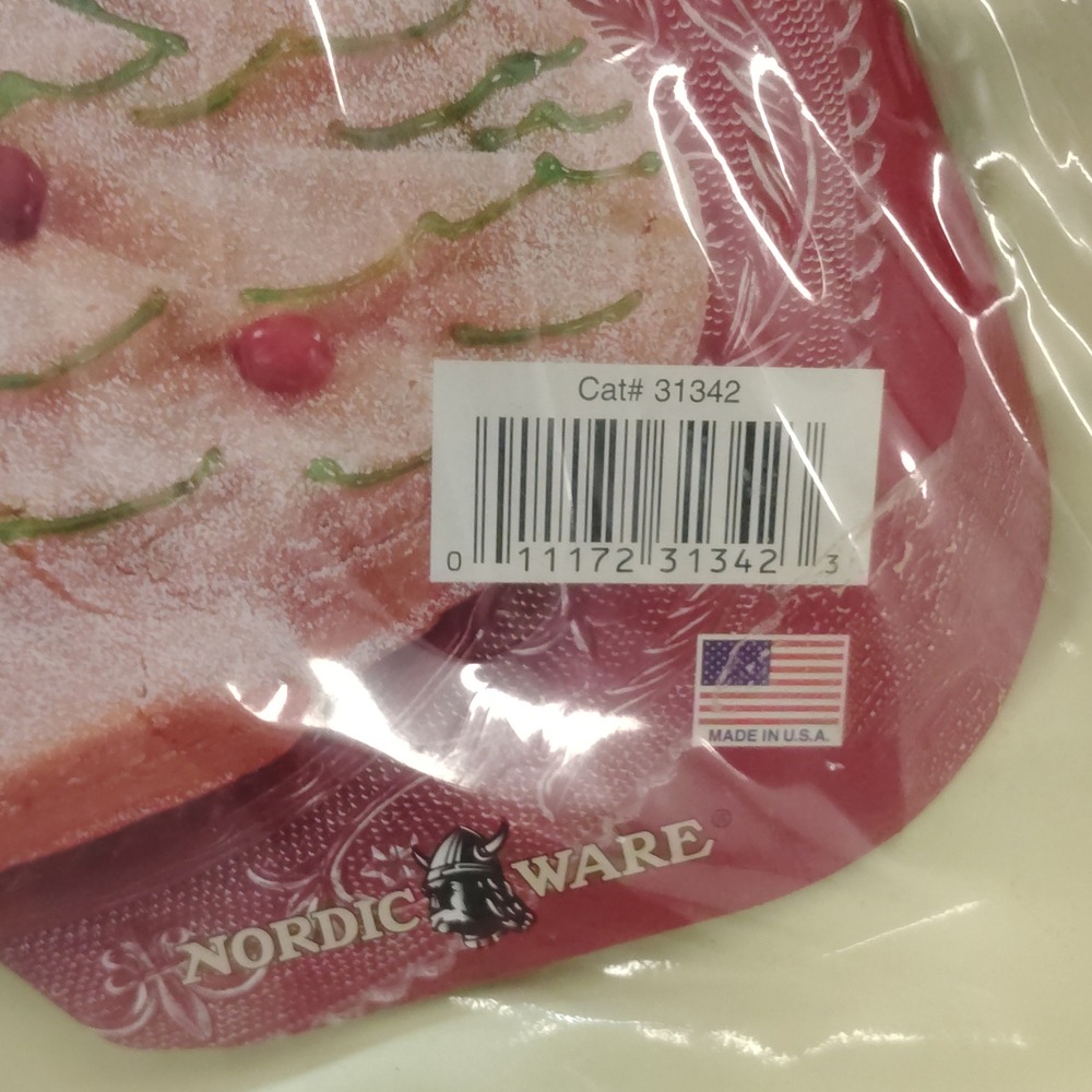 Nordic Ware Christmas Tree Nostalgic Baking Mold Cake Pan Green 10 Cup 31342 USA - Picture 4 of 8